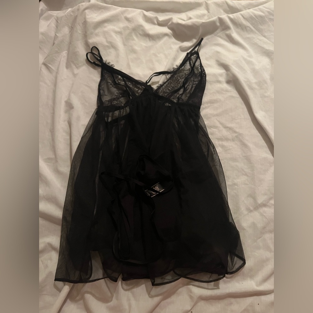 NWOT VS BABY DOLL SET